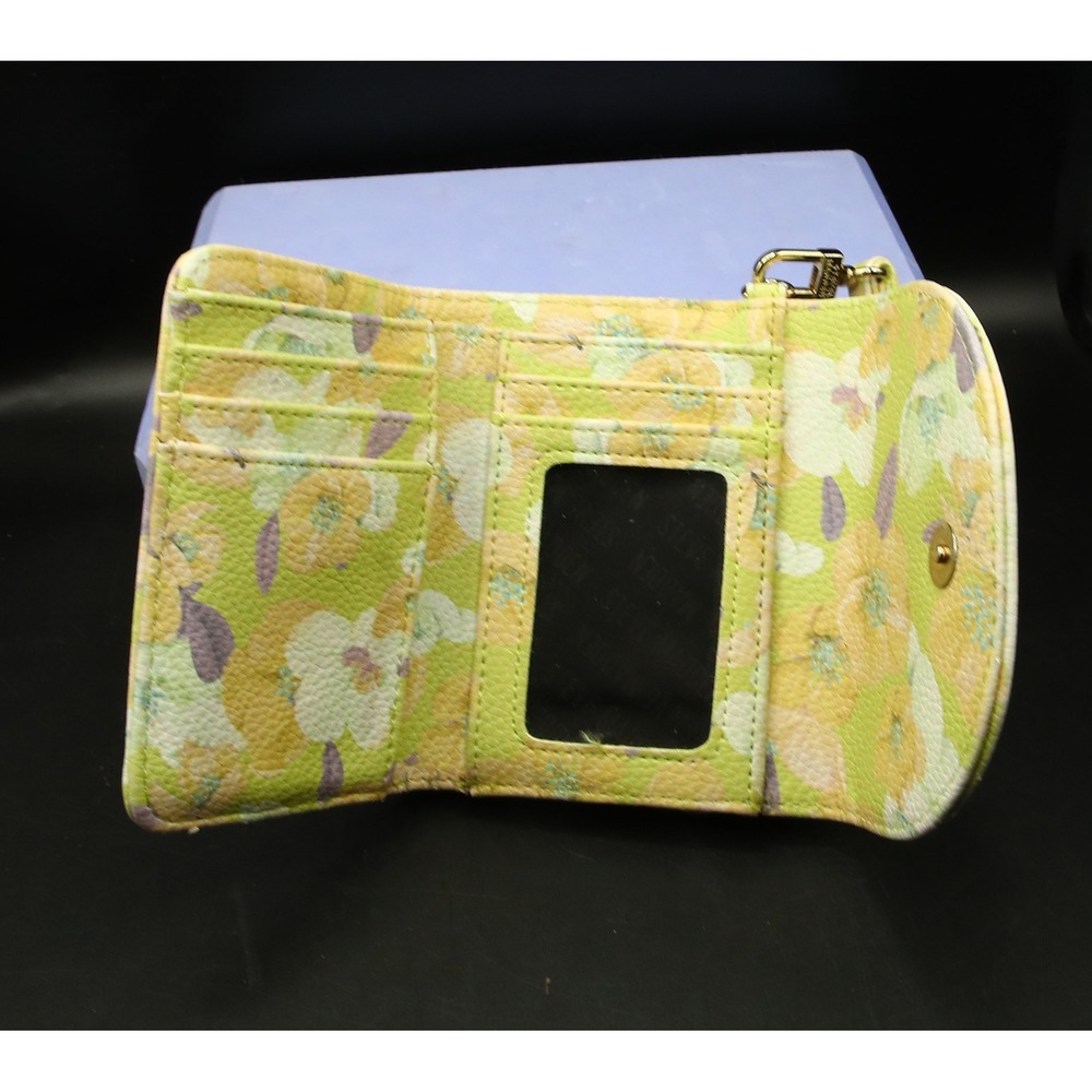 Steve Madden Floral Print Trifold Wallet Wristlet with ID Window - Picture 3 of 8